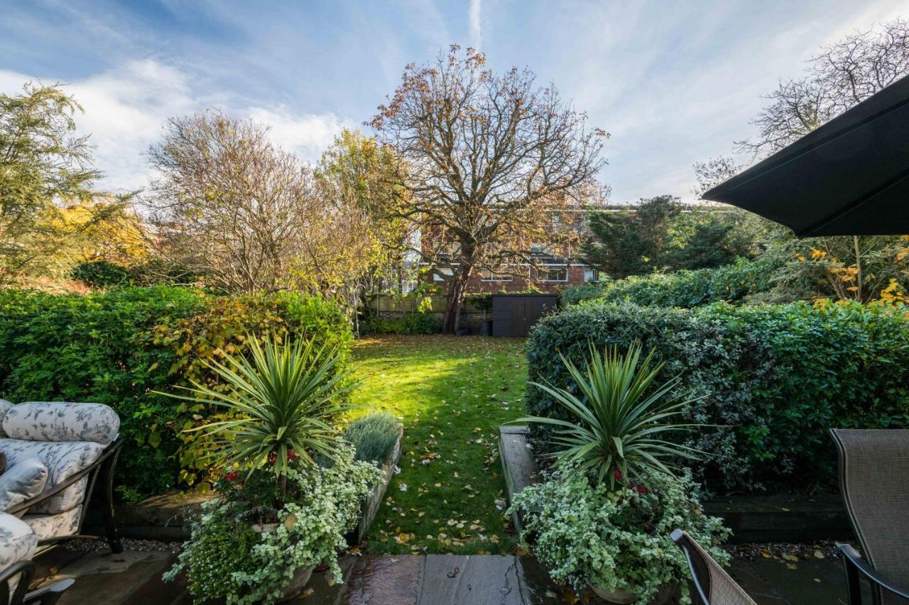 Breathtaking Putney Home With Gorgeous Garden 리치먼드 외부 사진